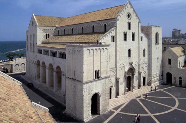 Базилика святителя Николая. в Бари (Италия)