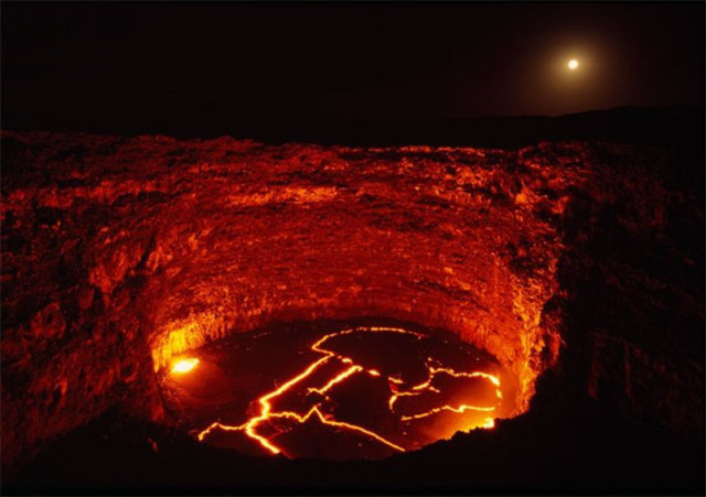 Врата ада. Жерло вулкана Эрта Але в Эфиопии