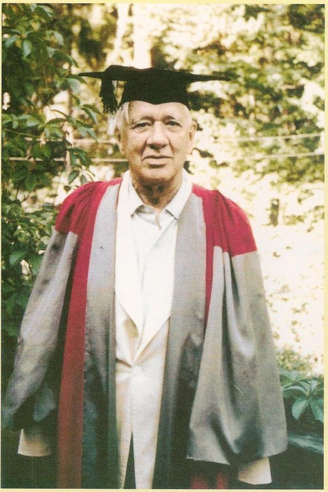 Корней Чуковский в мантии доктора Оксфордского университета, 1963 г.