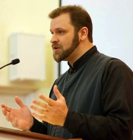Священник Андрей Стивен Демик